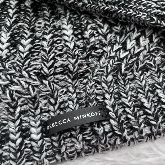 Rebecca Minkoff | New With Tags✨ Black & Grey Marled Knit Beanie & Armwarmer Set - Picture 5 of 7